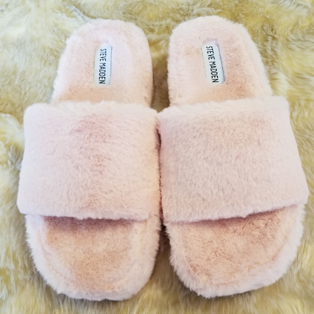 Steve Madden Fab Faux Fur Platform Slipper NEW